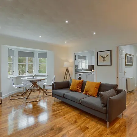 3 Bedroom Windsor Garden Apartment By Gleneagles Blackford Buitenkant foto