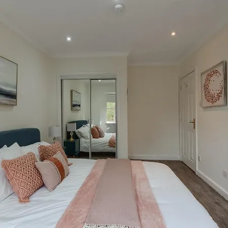 3 Bedroom Windsor Garden Apartment By Gleneagles Blackford Buitenkant foto