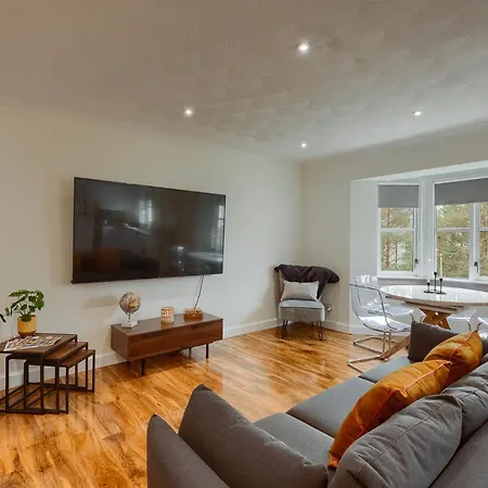3 Bedroom Windsor Garden Apartment By Gleneagles Blackford Buitenkant foto