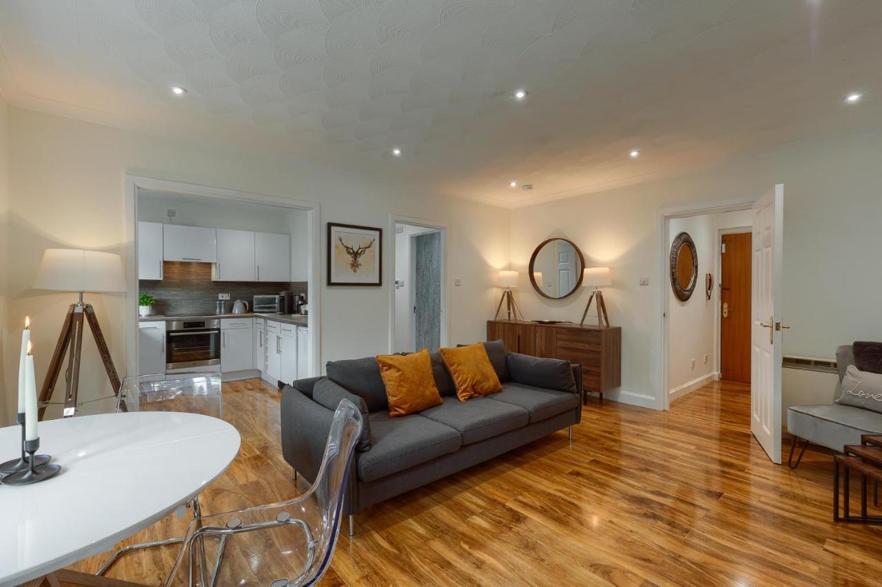 3 Bedroom Windsor Garden By Gleneagles * Blackford