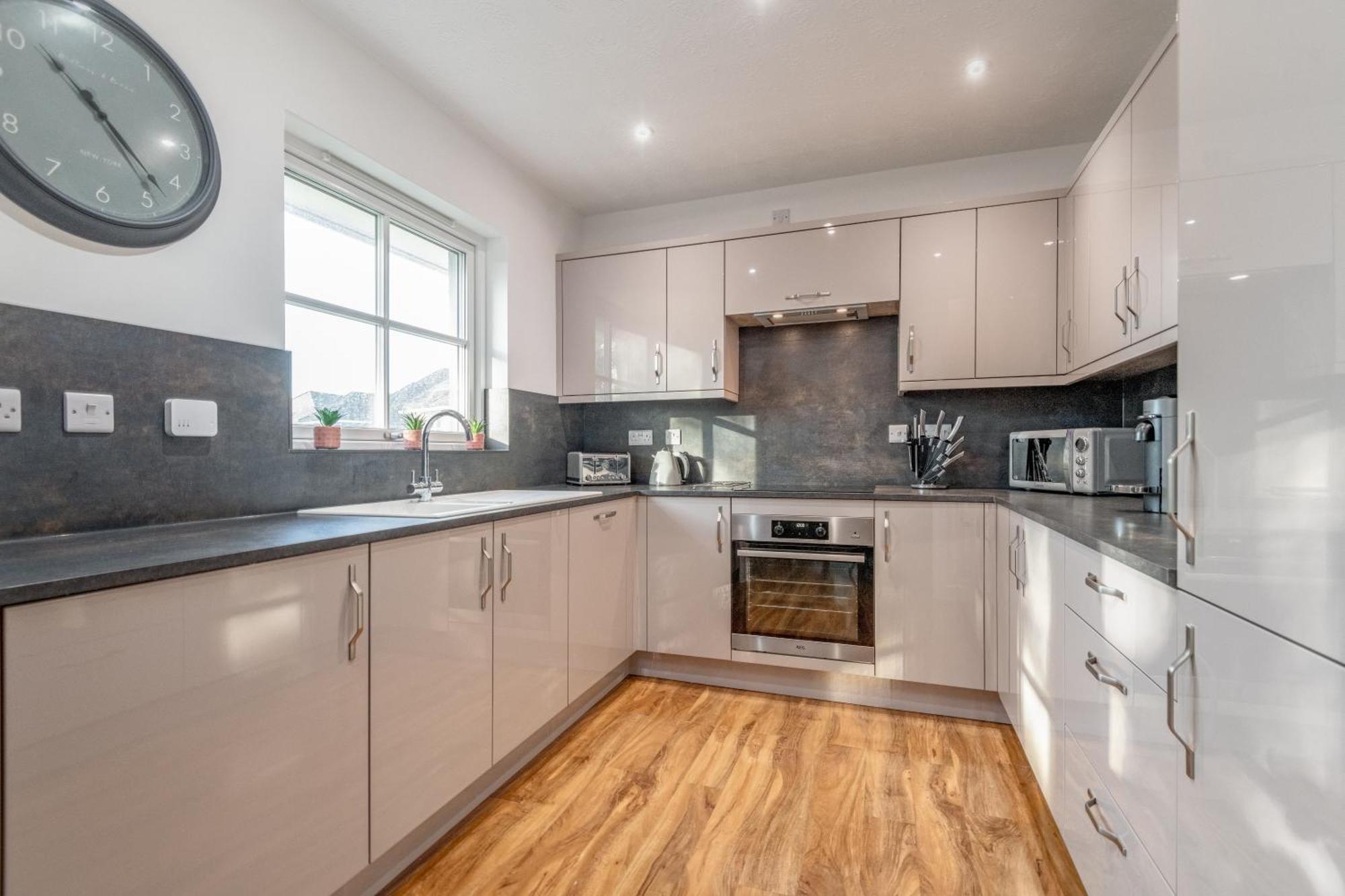 Apartment 3 Bedroom Windsor Garden By Gleneagles